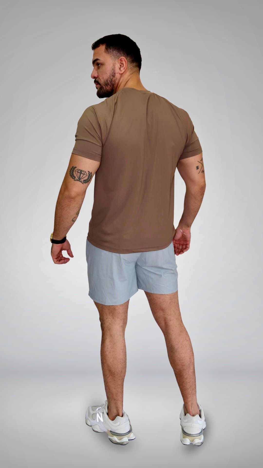 Camiseta com Proteção UV Marrom